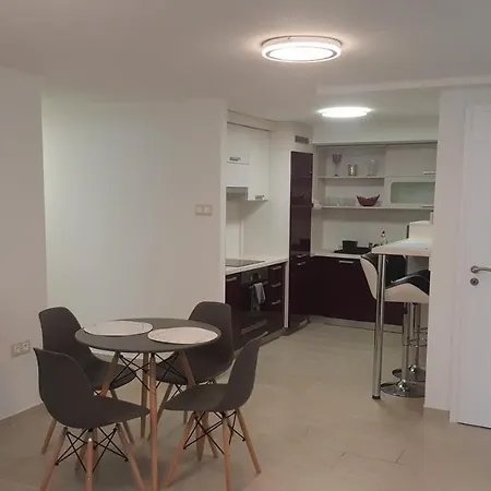 Orhidea Szuteren Győr