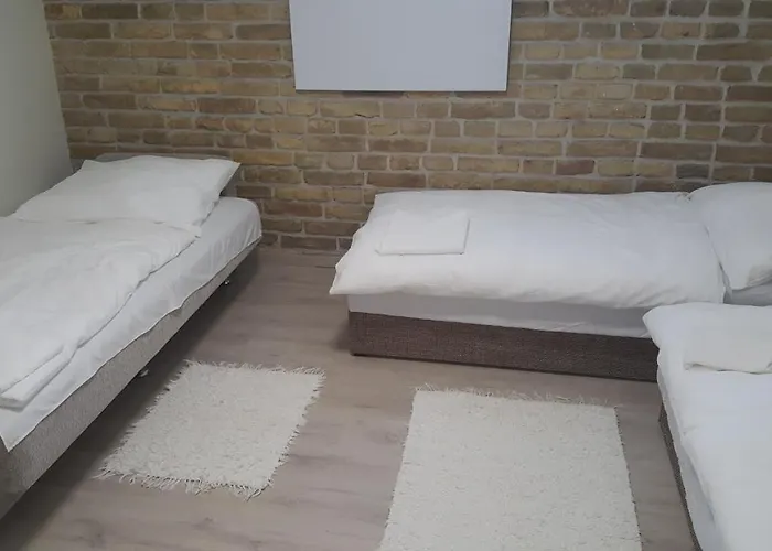 Orhidea Szuterén Apartament